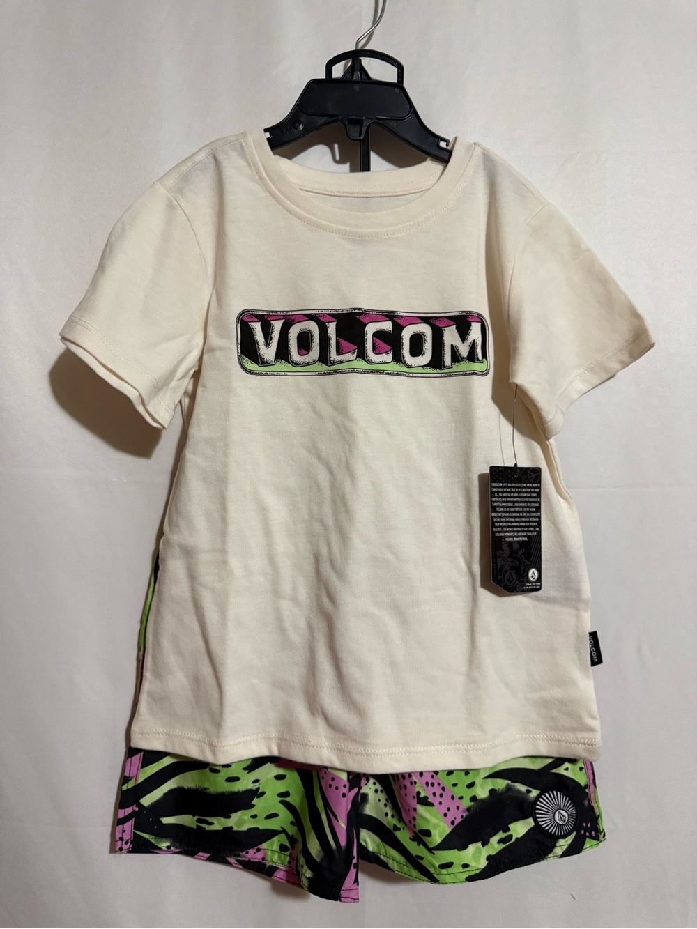 Volcom Boys Size 5 2-Piece Logo Tee & Quick Dry Swim Trunks Shorts Set
